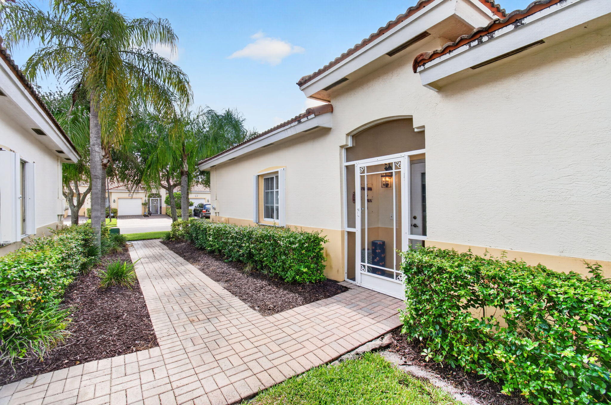2323 Windjammer Way Property Photo 4
