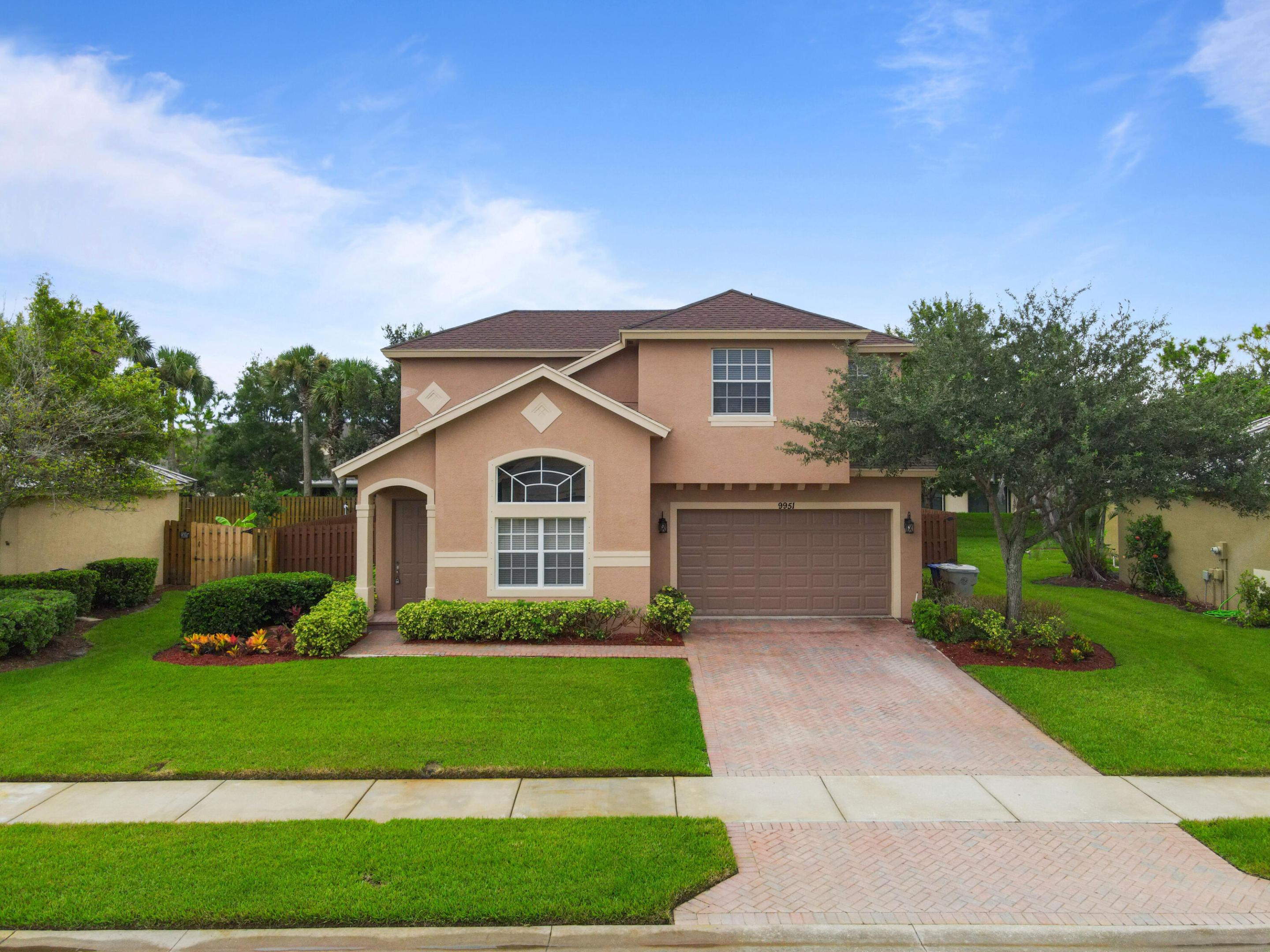 9951 E Verona Circle Property Photo 1
