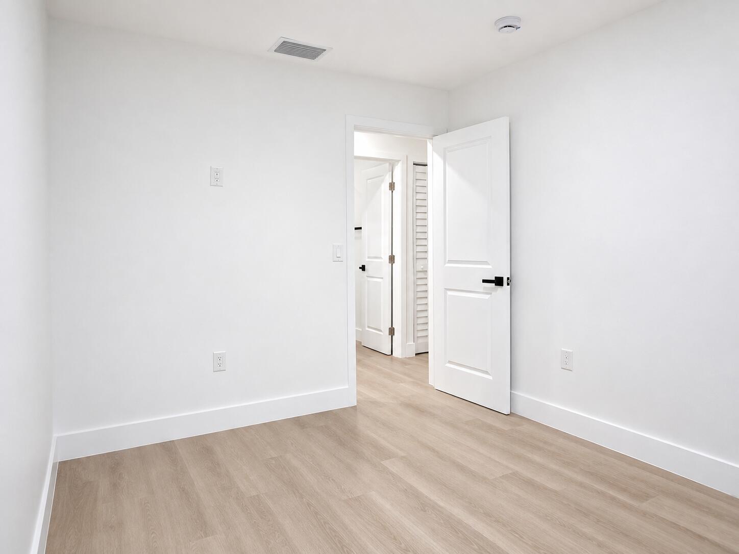 2013 Longwood Road Property Photo 14