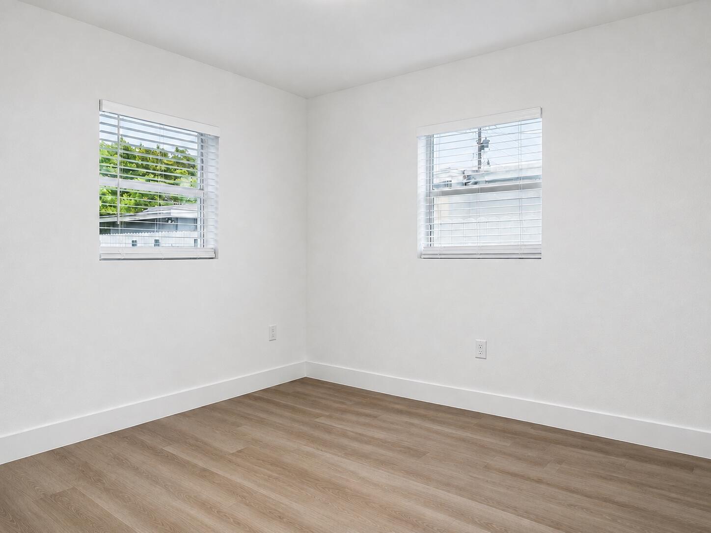 2013 Longwood Road Property Photo 15