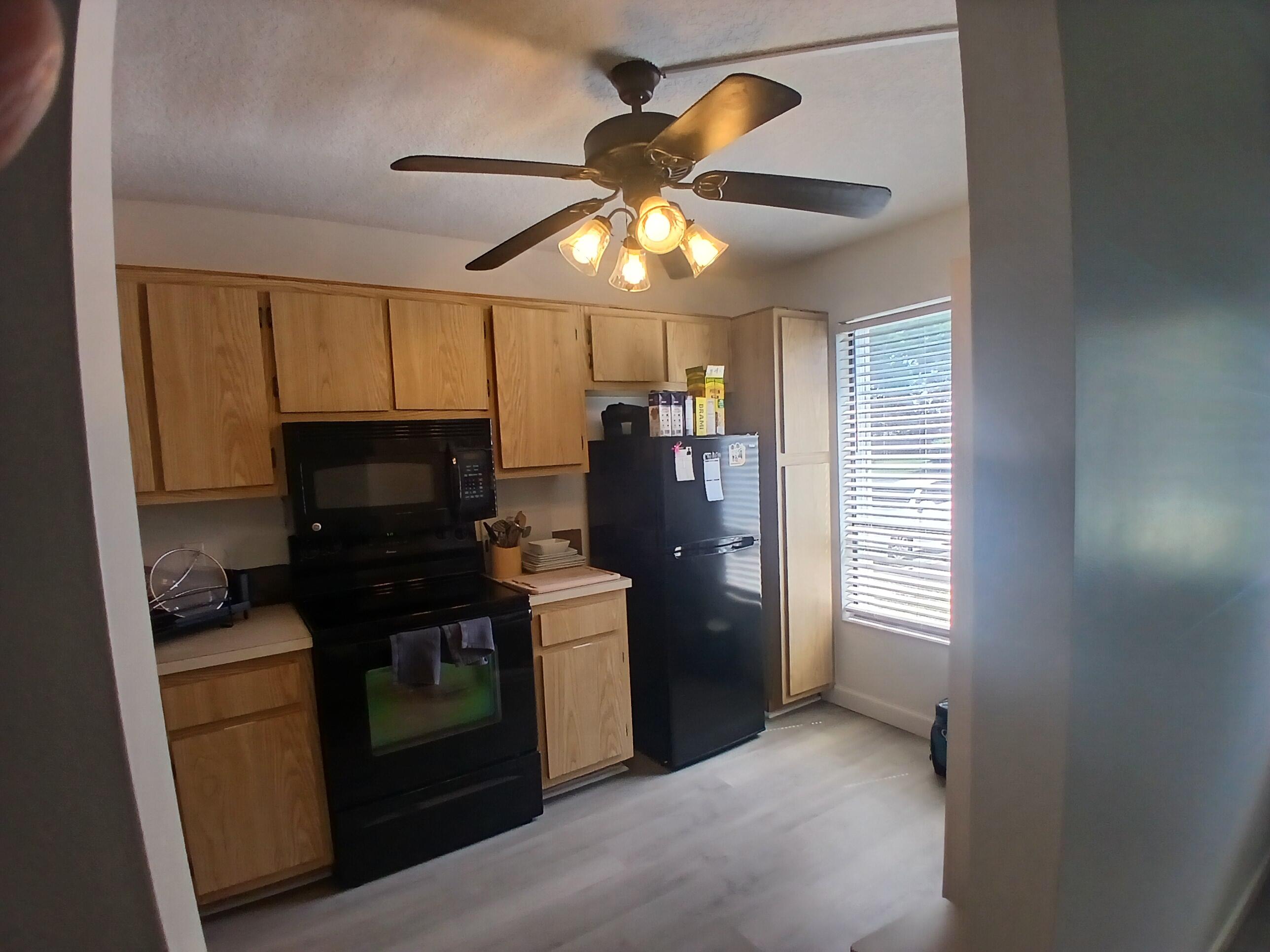 833 Hill Drive D Property Photo 4
