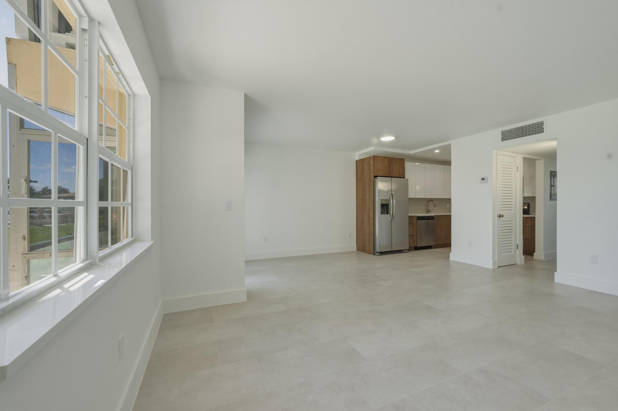 700 Pine Drive 105 Property Photo 5
