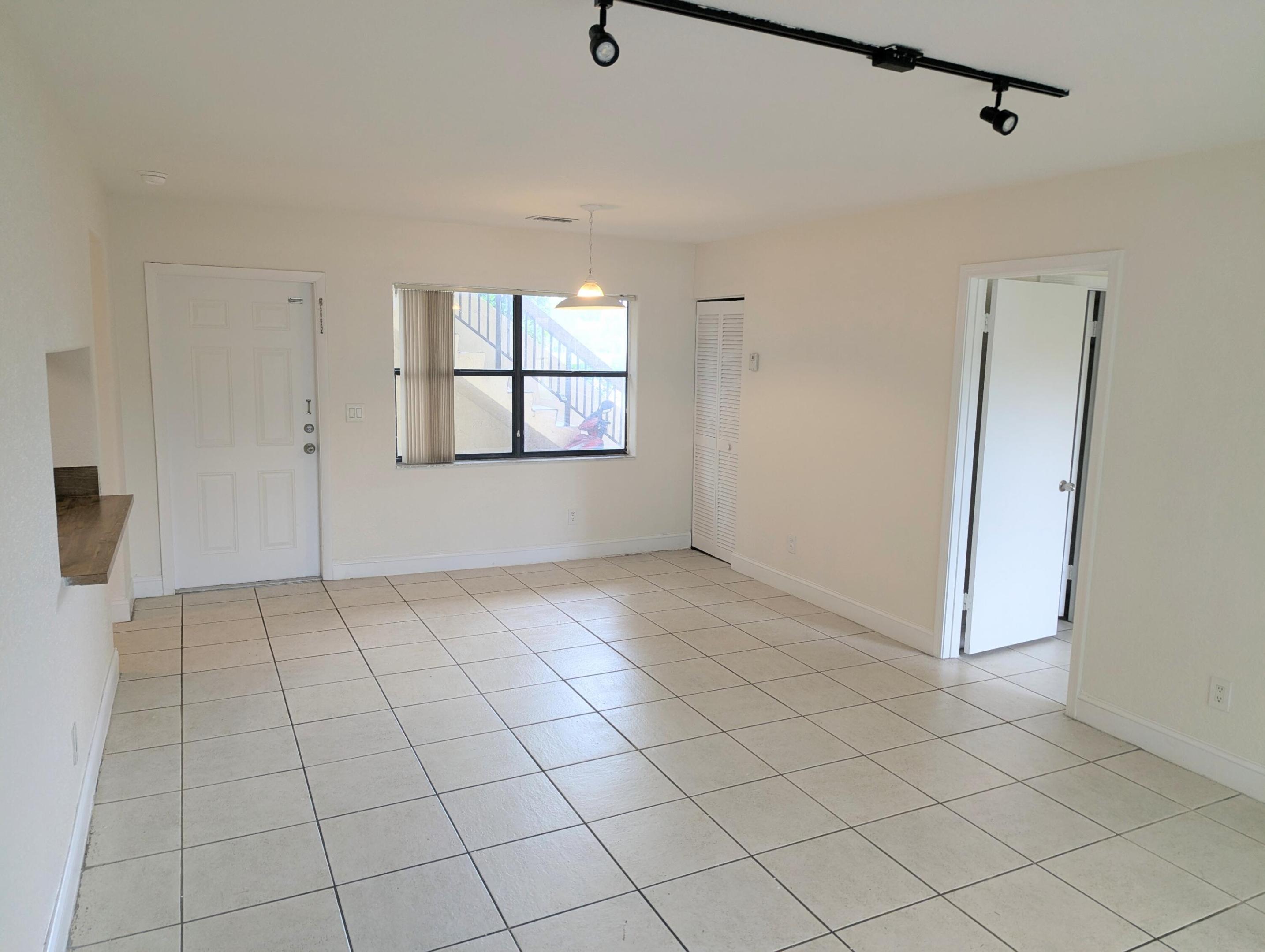 11331 Royal Palm Boulevard Property Photo 2
