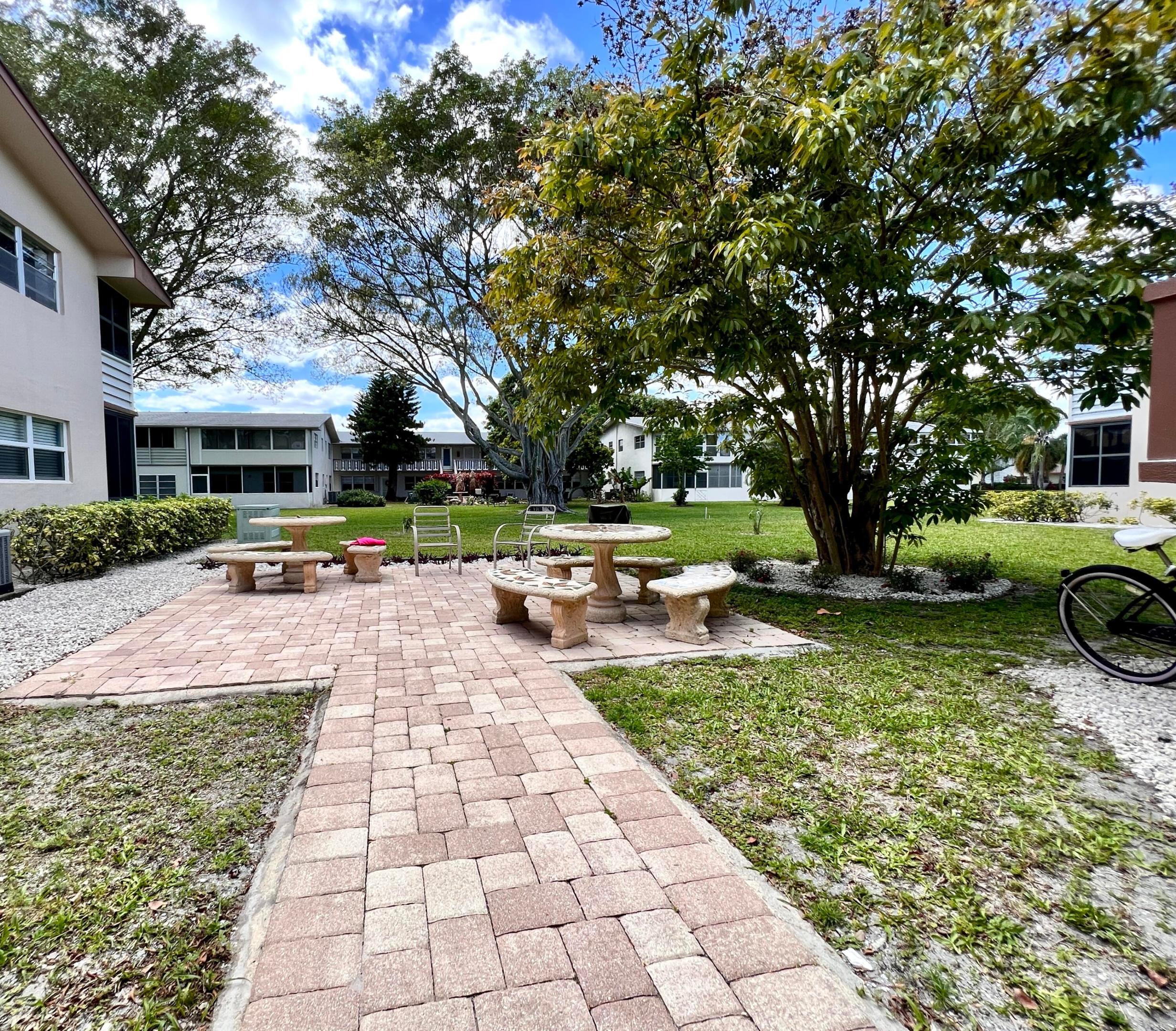 437 Chatham U Property Photo 11