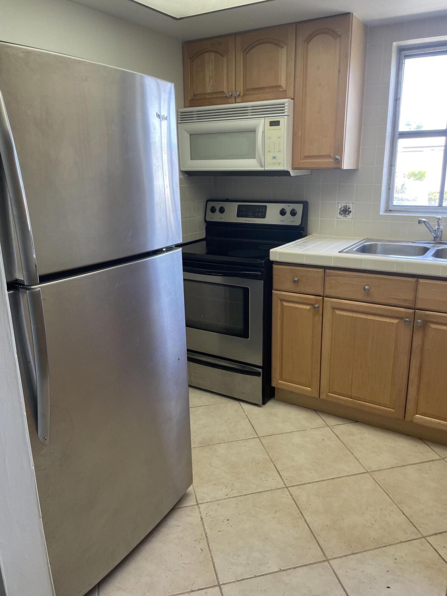 2965 Ashley Drive W C Property Photo 4