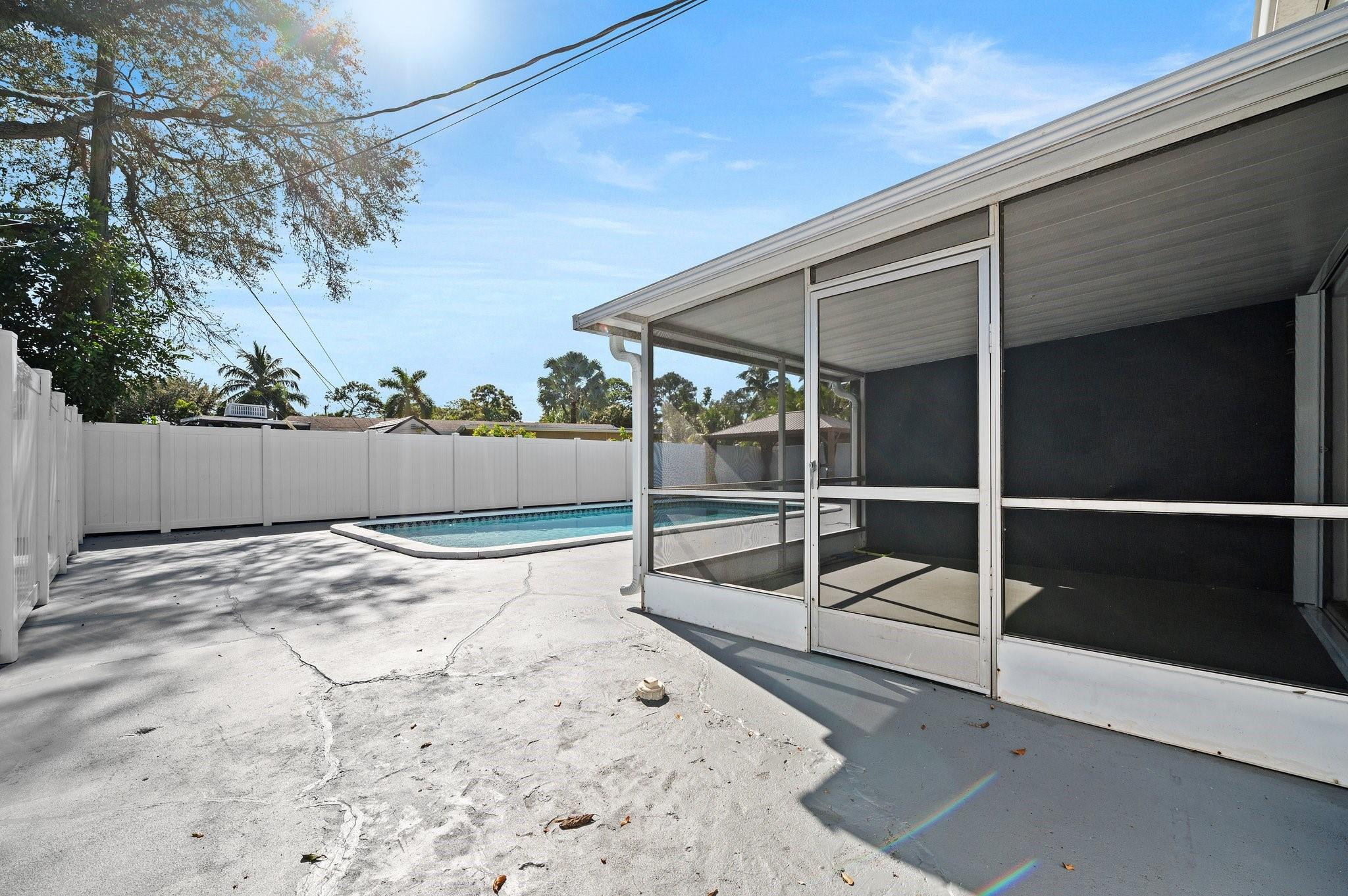 1900 Sw 33rd Avenue Property Photo 33