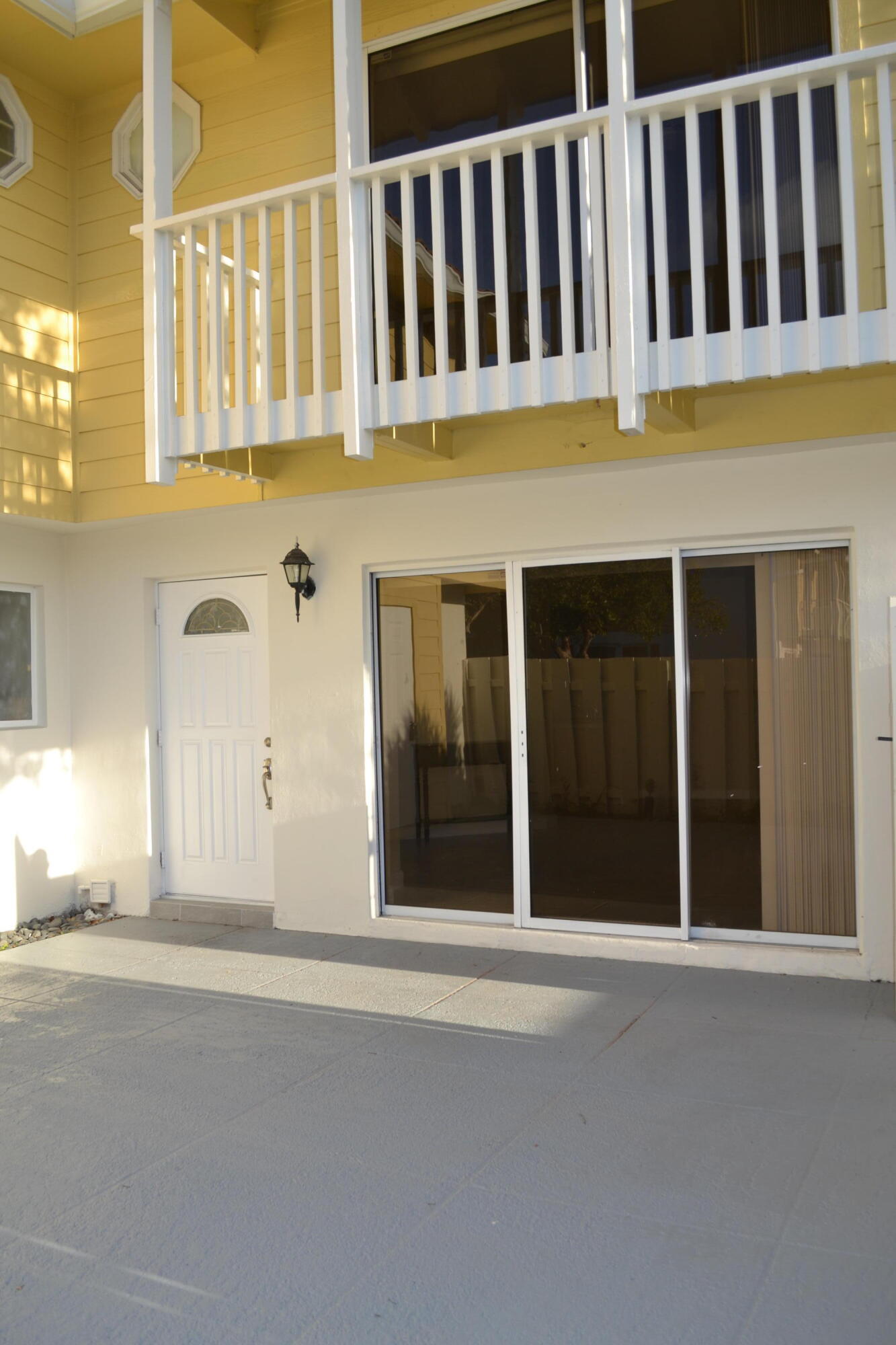 176 Seabreeze Circle Property Photo 5