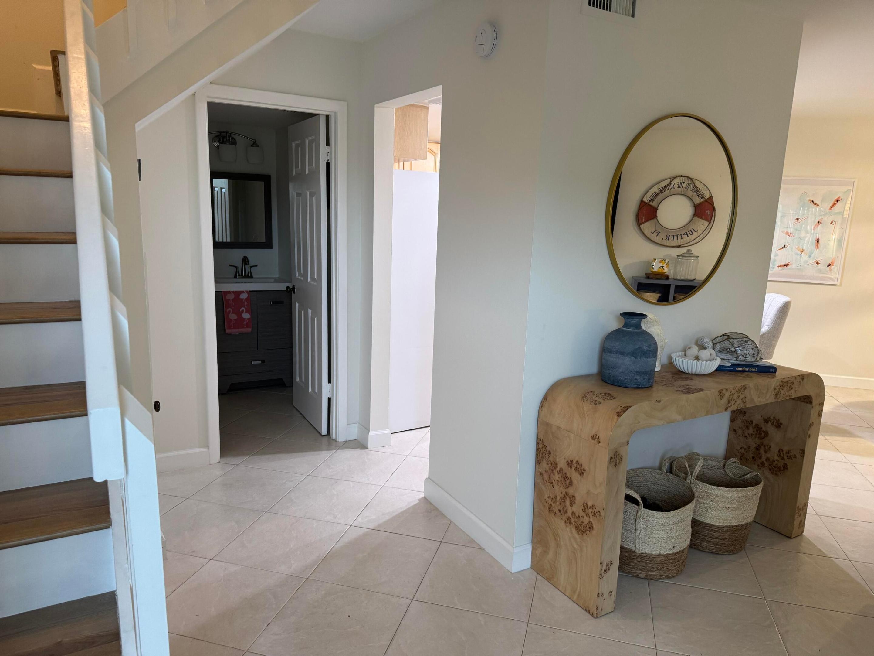 176 Seabreeze Circle Property Photo 8