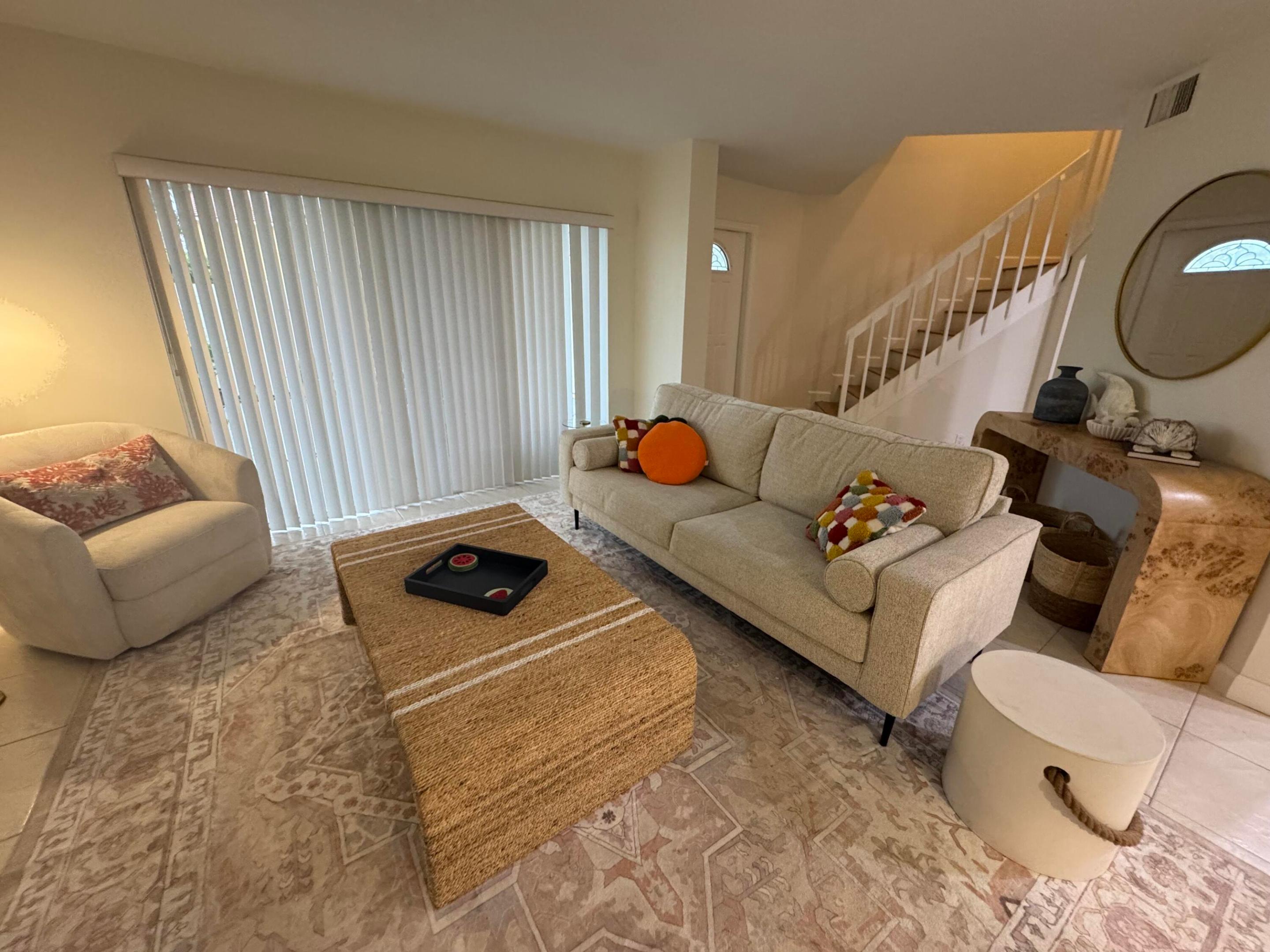 176 Seabreeze Circle Property Photo 14