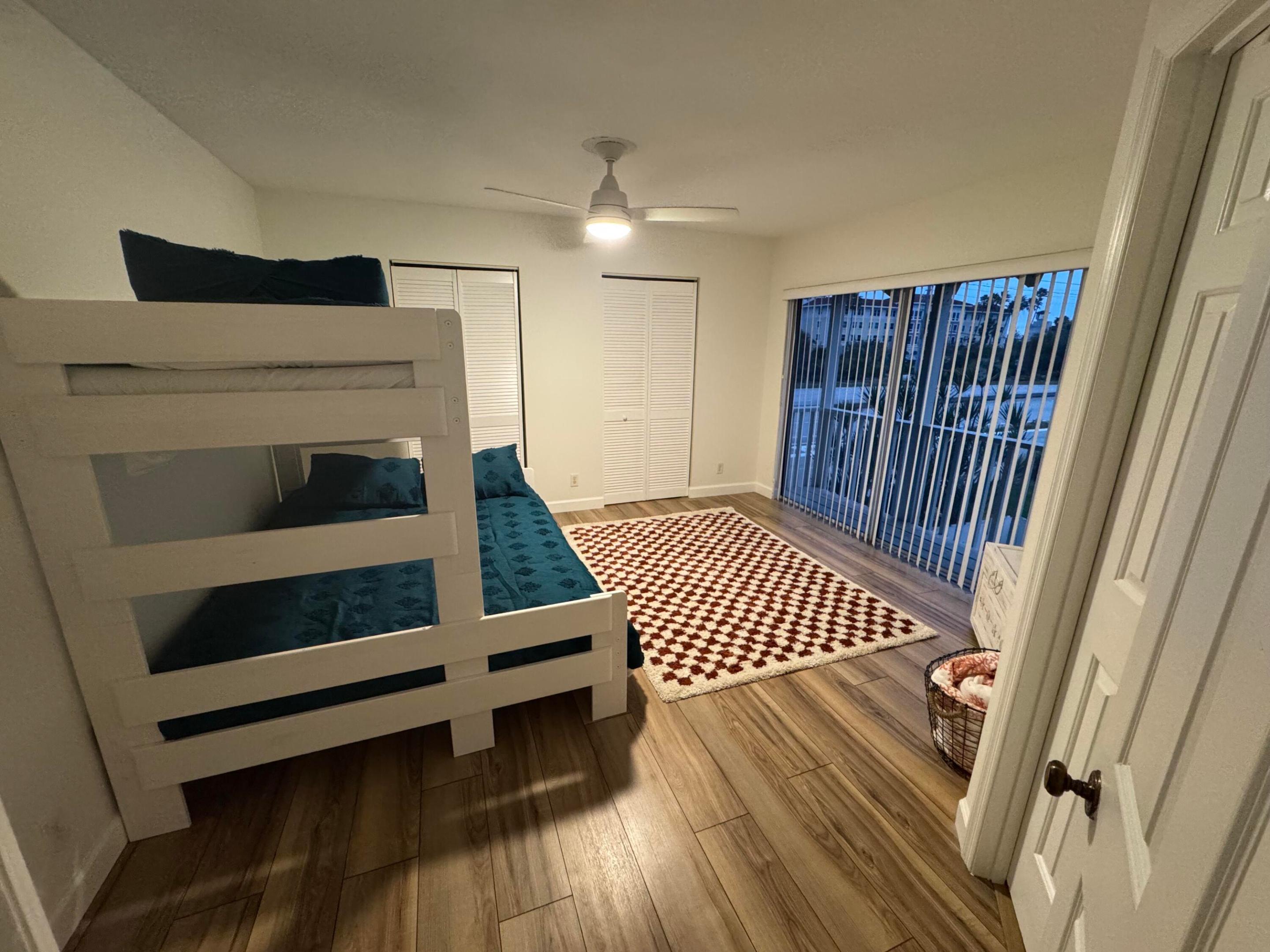 176 Seabreeze Circle Property Photo 15