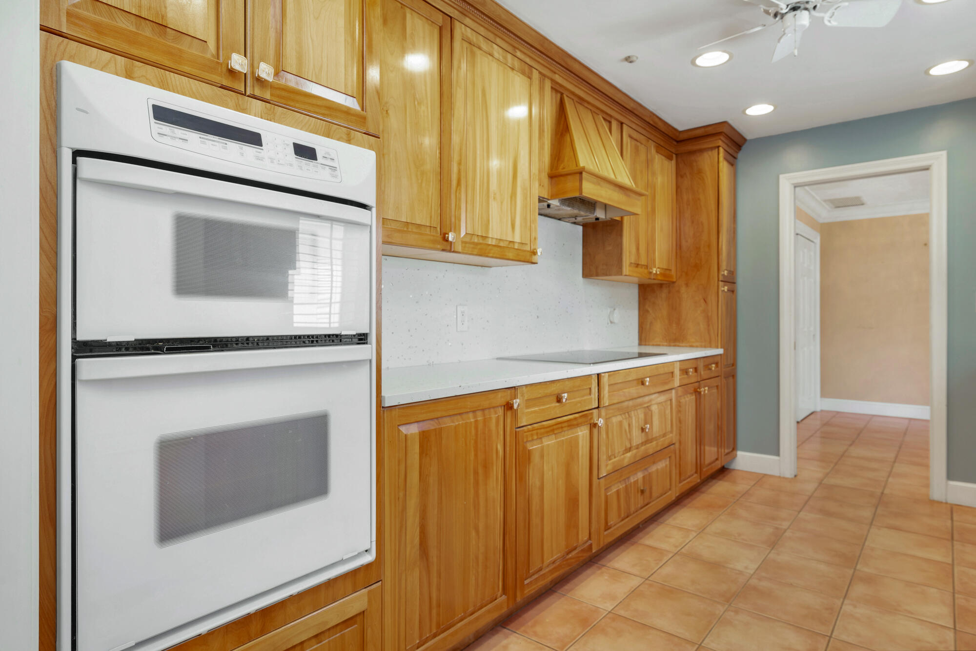 245 Colonial Lane Property Photo 10