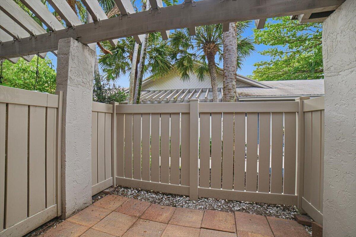 4846 Nw 22nd Street 4160 Property Photo 3