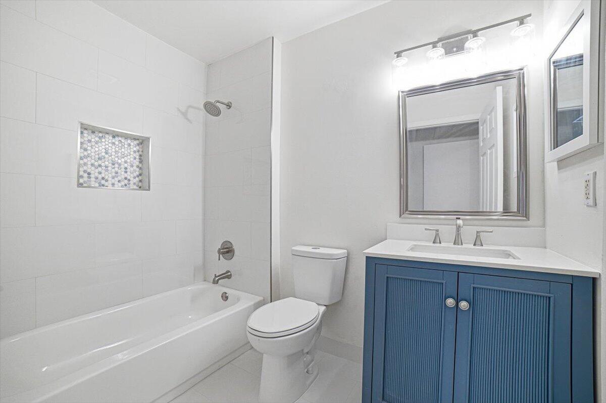 4846 Nw 22nd Street 4160 Property Photo 22