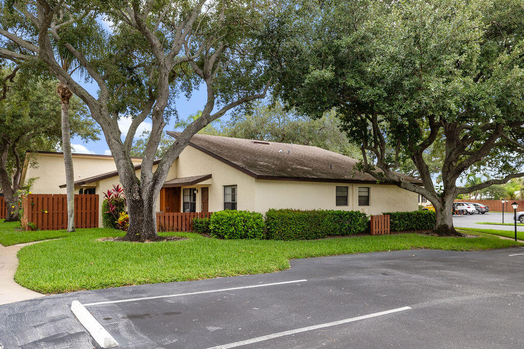 8019 Se Villa Circle Property Photo 28