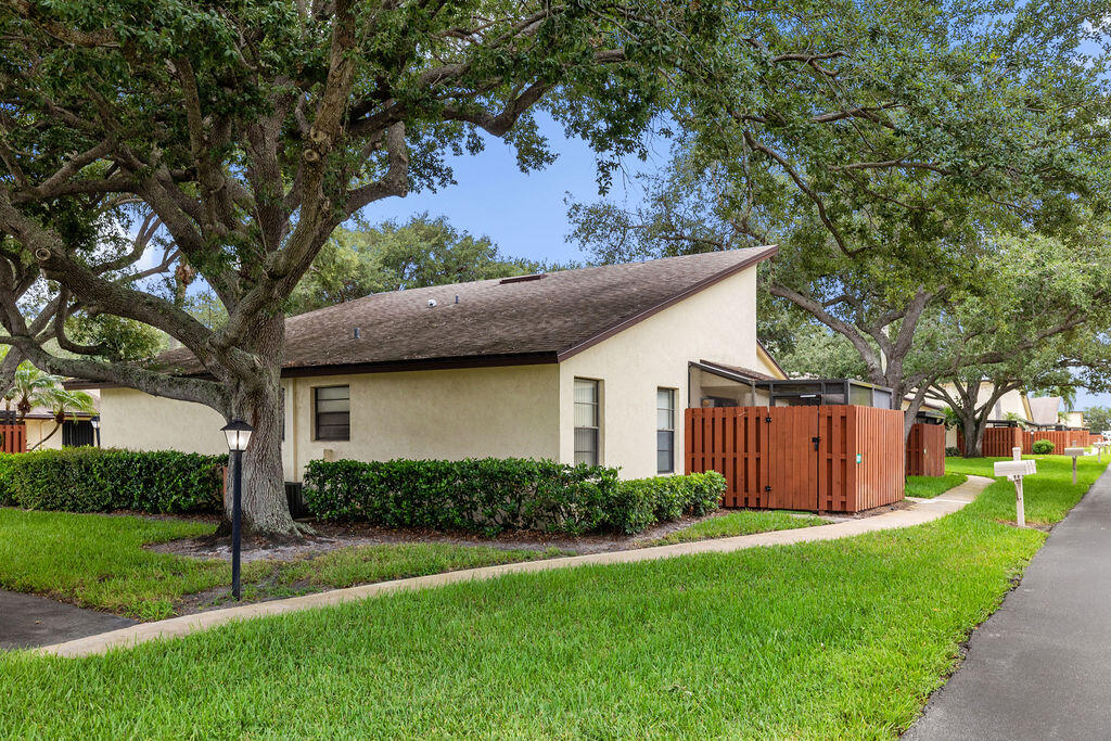 8019 Se Villa Circle Property Photo 29
