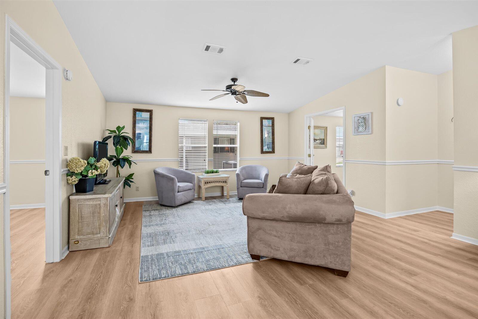 7928 Meadowlark Lane Property Photo 7