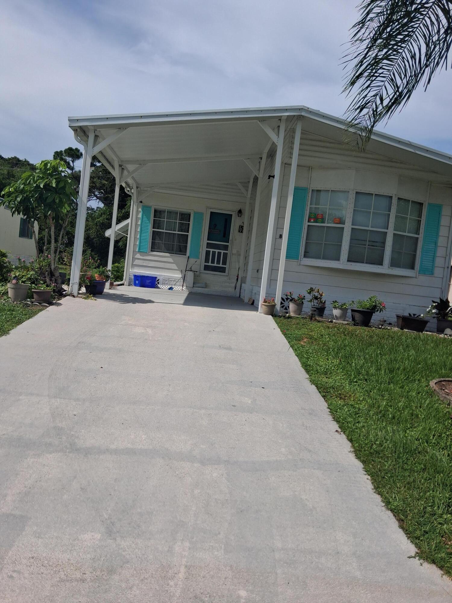 8 Novedades Property Photo 1