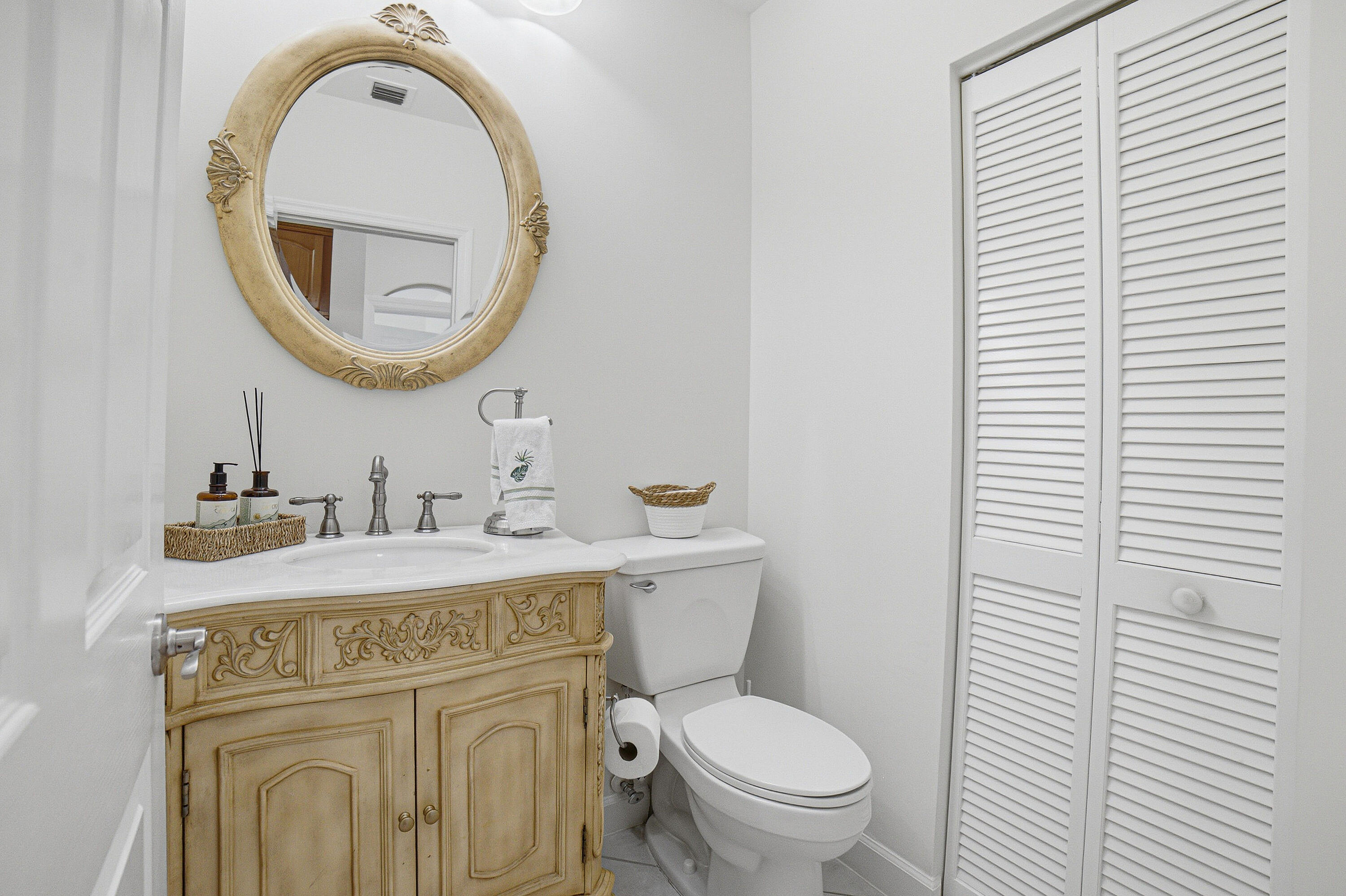 9682 Via Emilie Property Photo 51