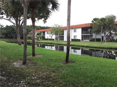 445 Lakeview Drive 3 Property Photo 4