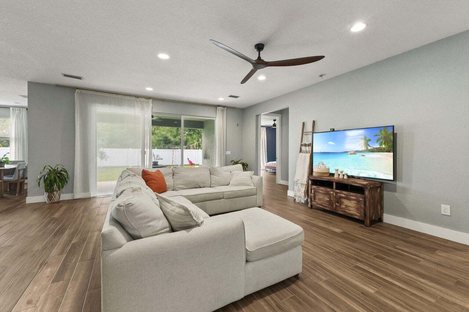 601 Sw S Quick Circle 601 Property Photo 6