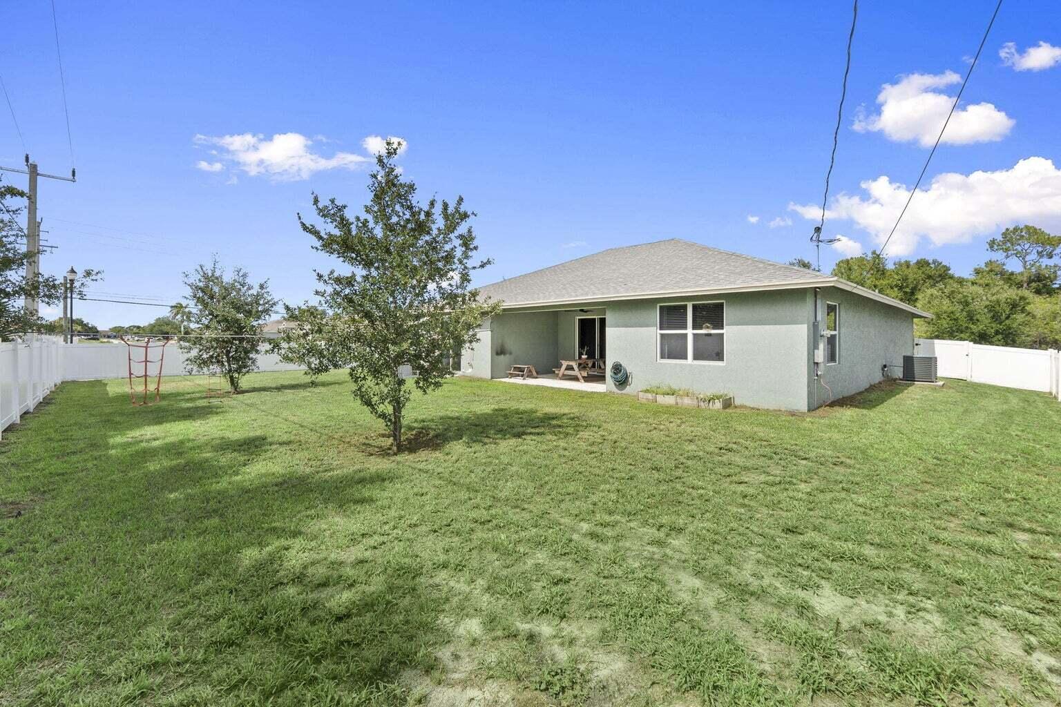 601 Sw S Quick Circle 601 Property Photo 21