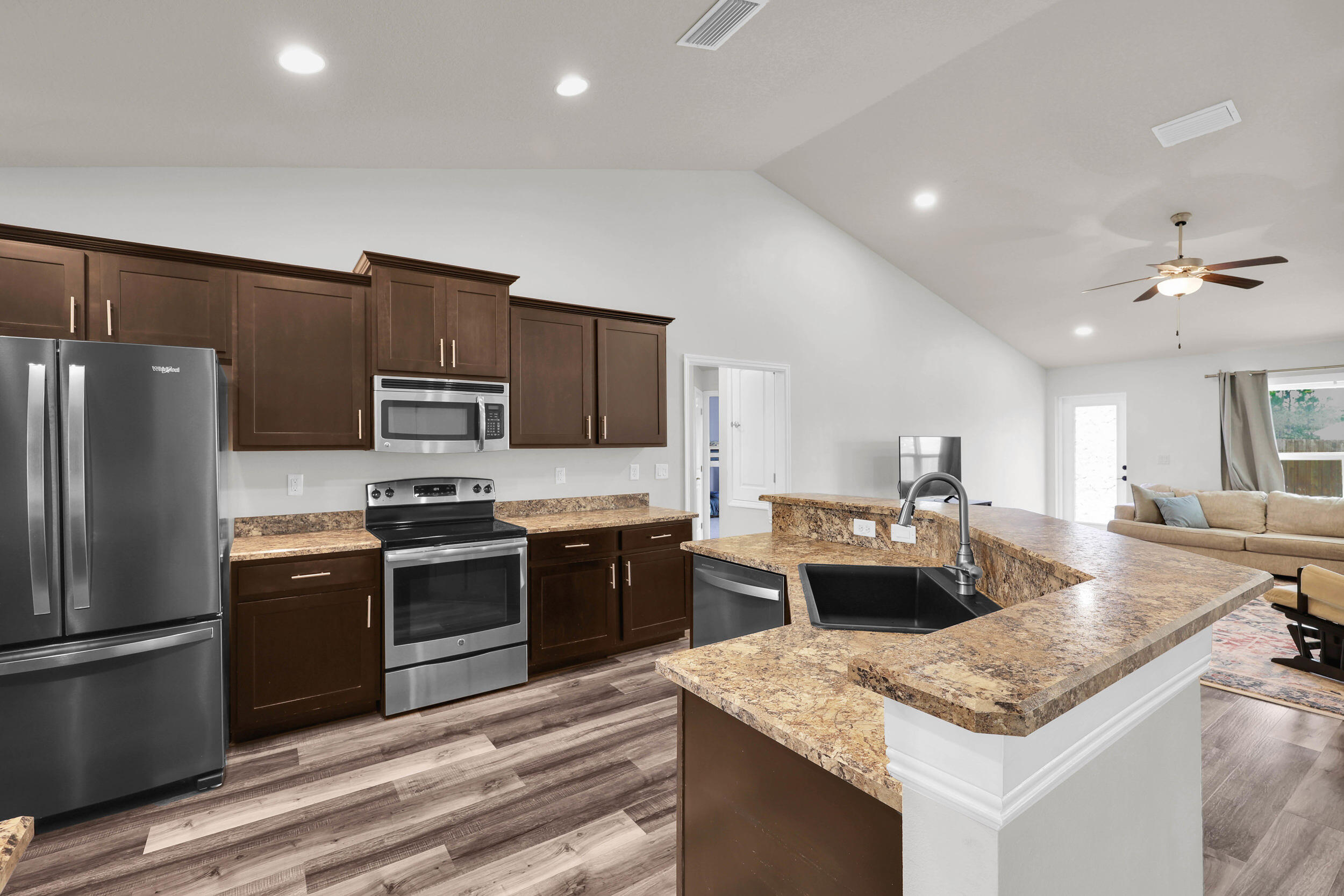 5857 Nw Ethel Court Property Photo 14
