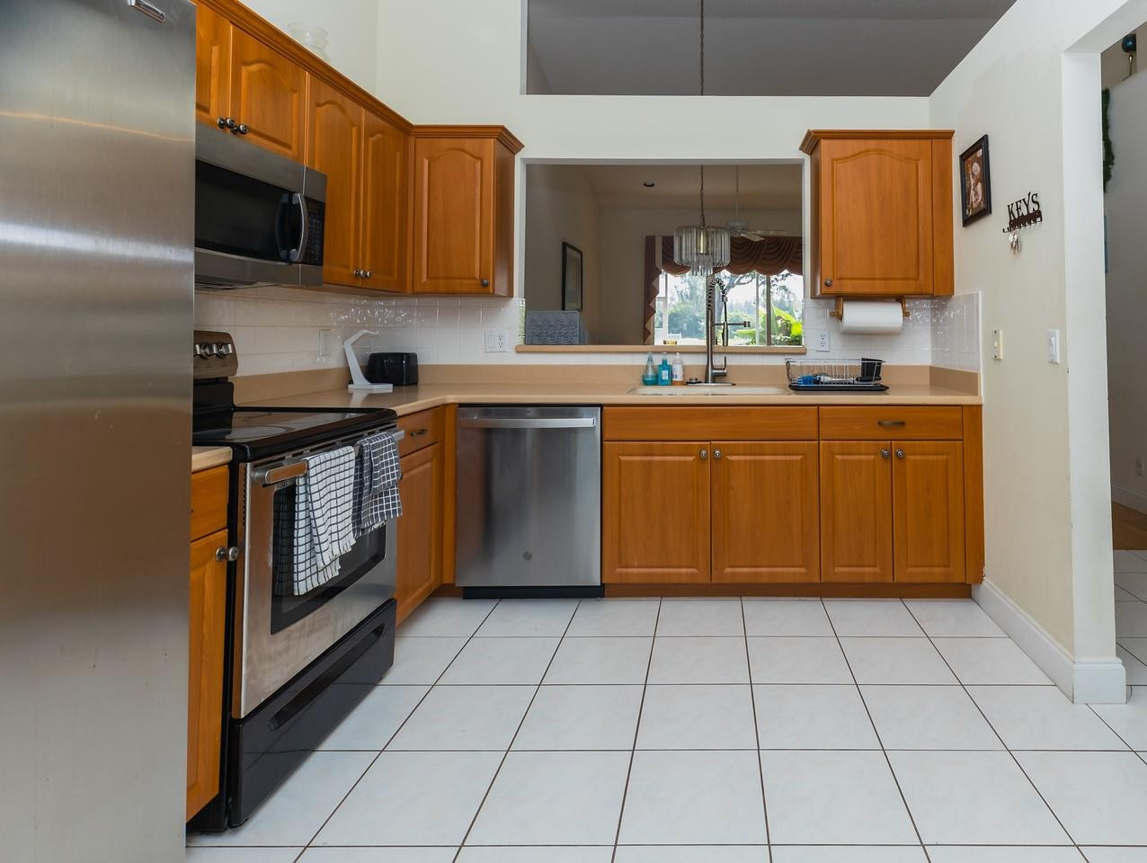 2491 Aragon Boulevard 2 Property Photo 5