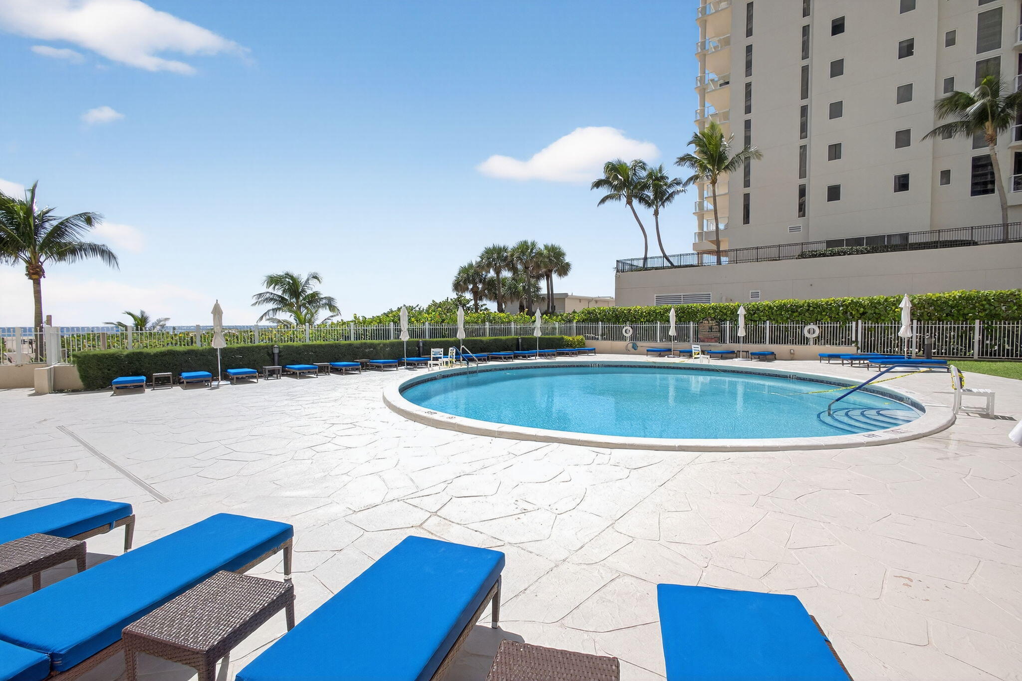 2800 N Ocean Drive B-4a Property Photo 15