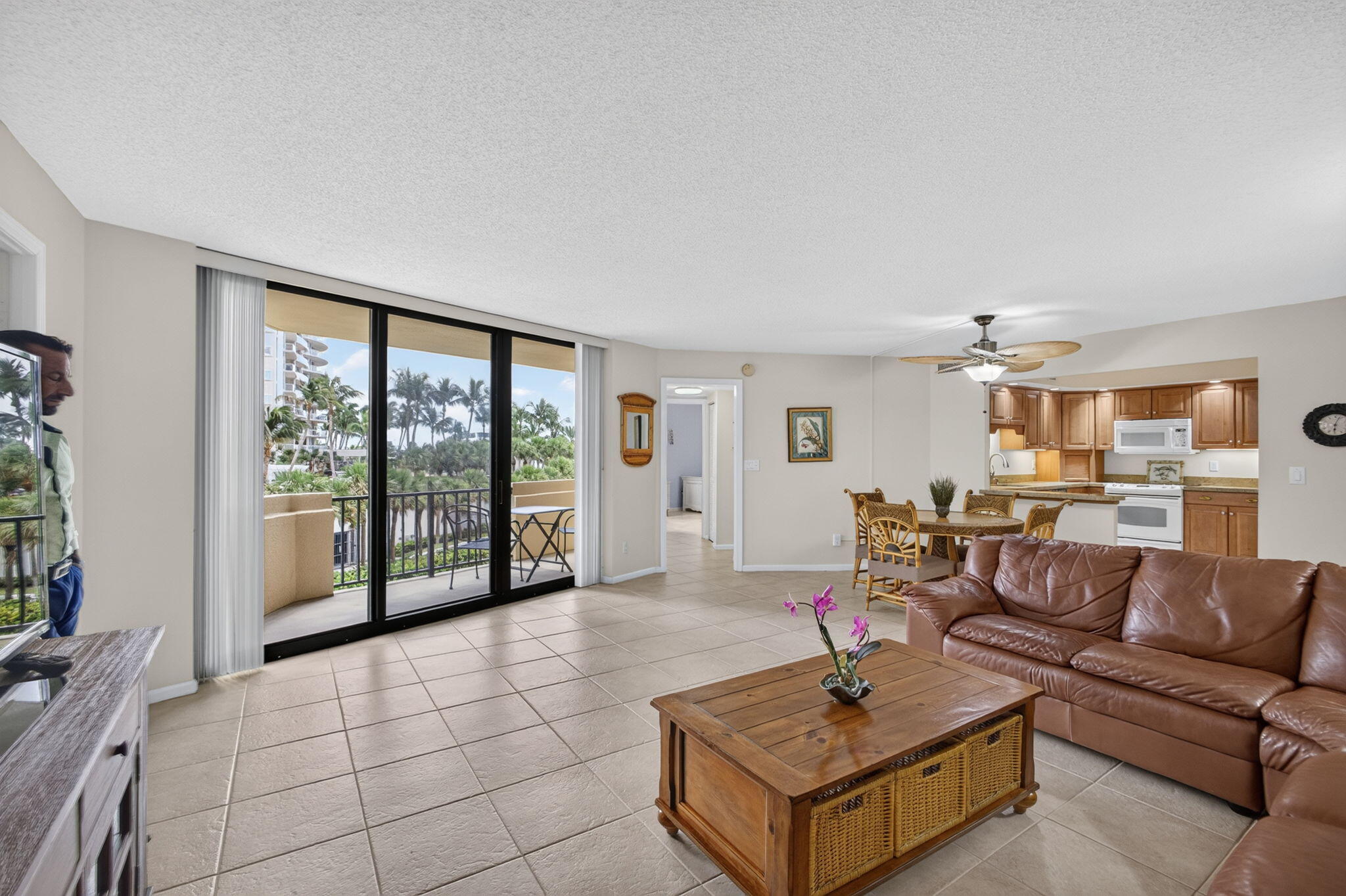 2800 N Ocean Drive B-4a Property Photo 23