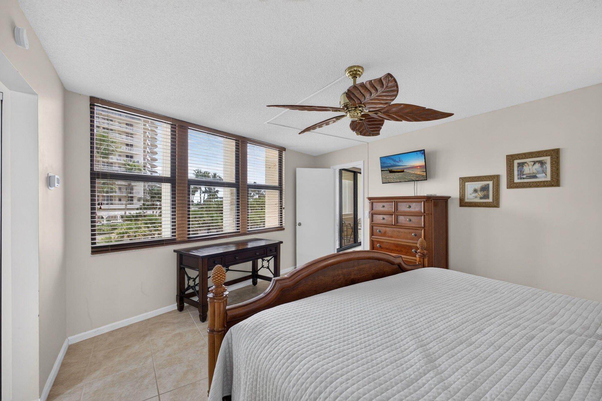 2800 N Ocean Drive B-4a Property Photo 29