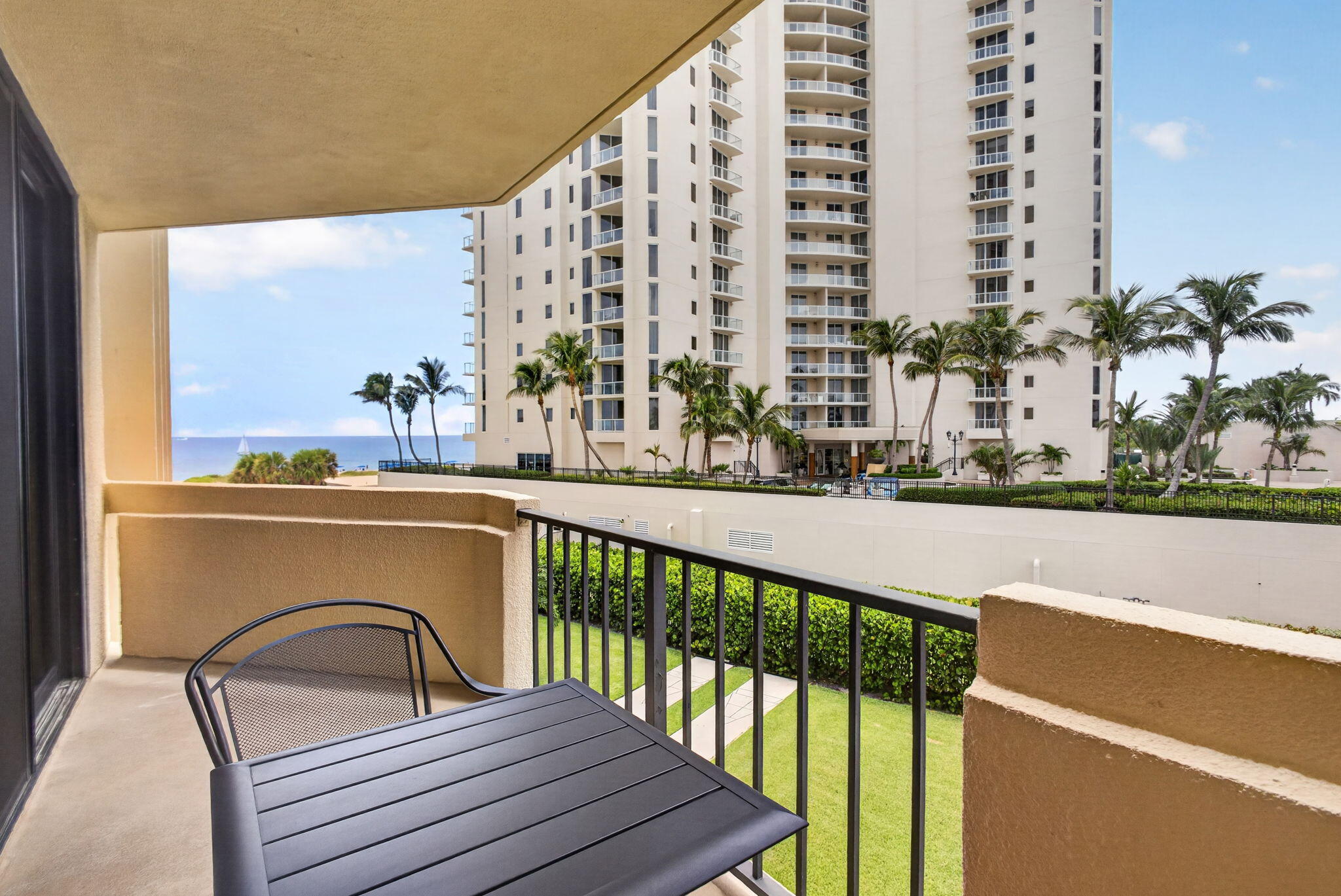 2800 N Ocean Drive B-4a Property Photo 39