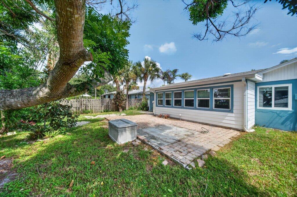 2288 Ne Patrician Street Property Photo 10