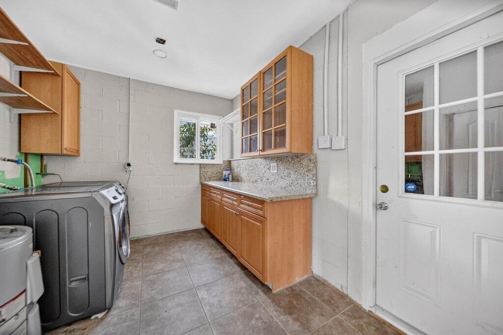 2288 Ne Patrician Street Property Photo 27