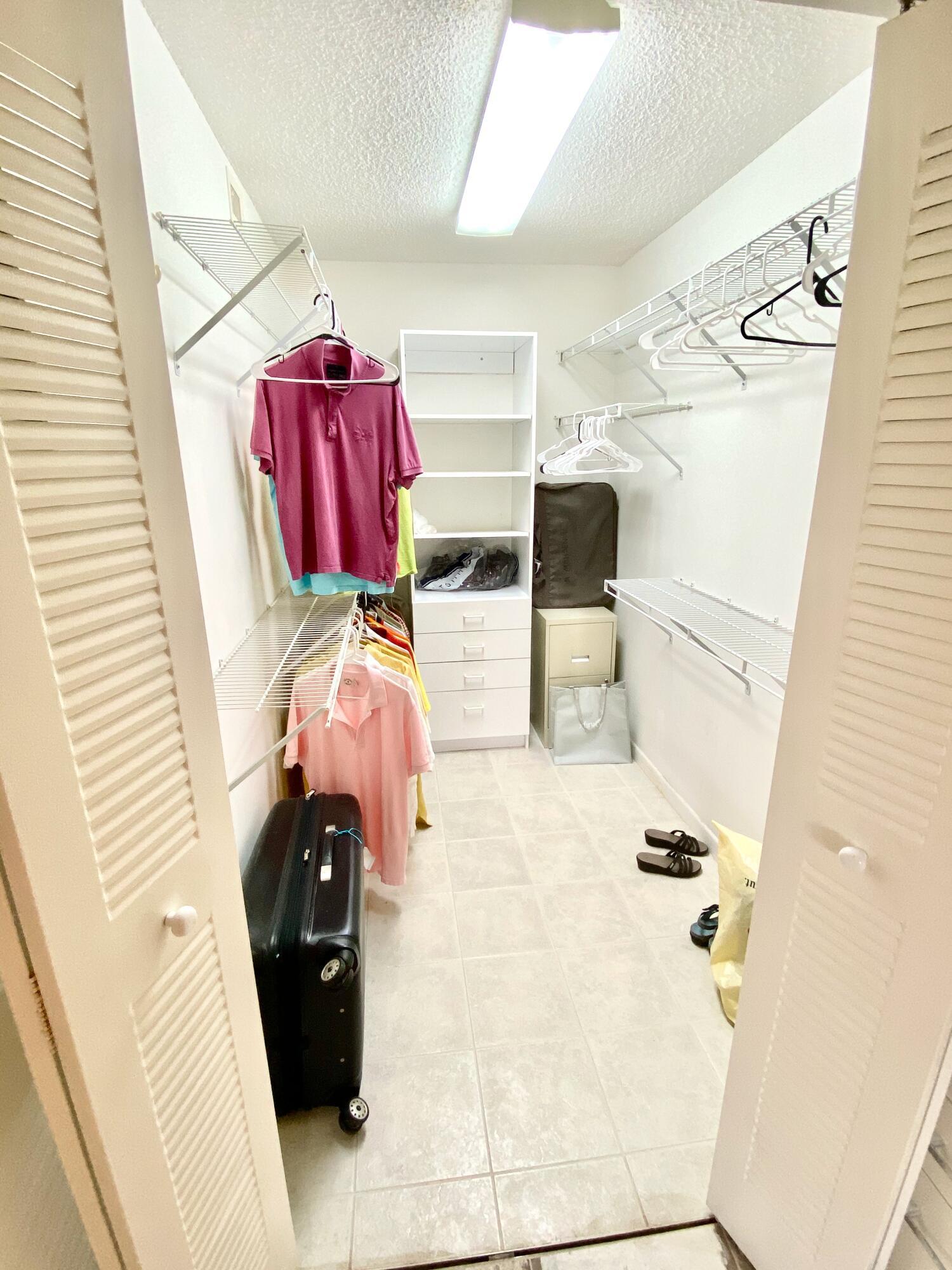 4735 Lucerne Lakes Boulevard E 410 Property Photo 8