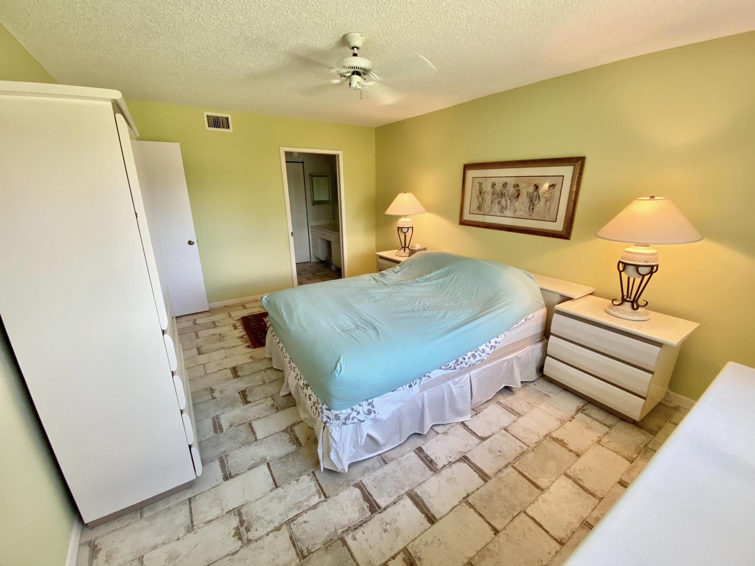 4735 Lucerne Lakes Boulevard E 410 Property Photo 11