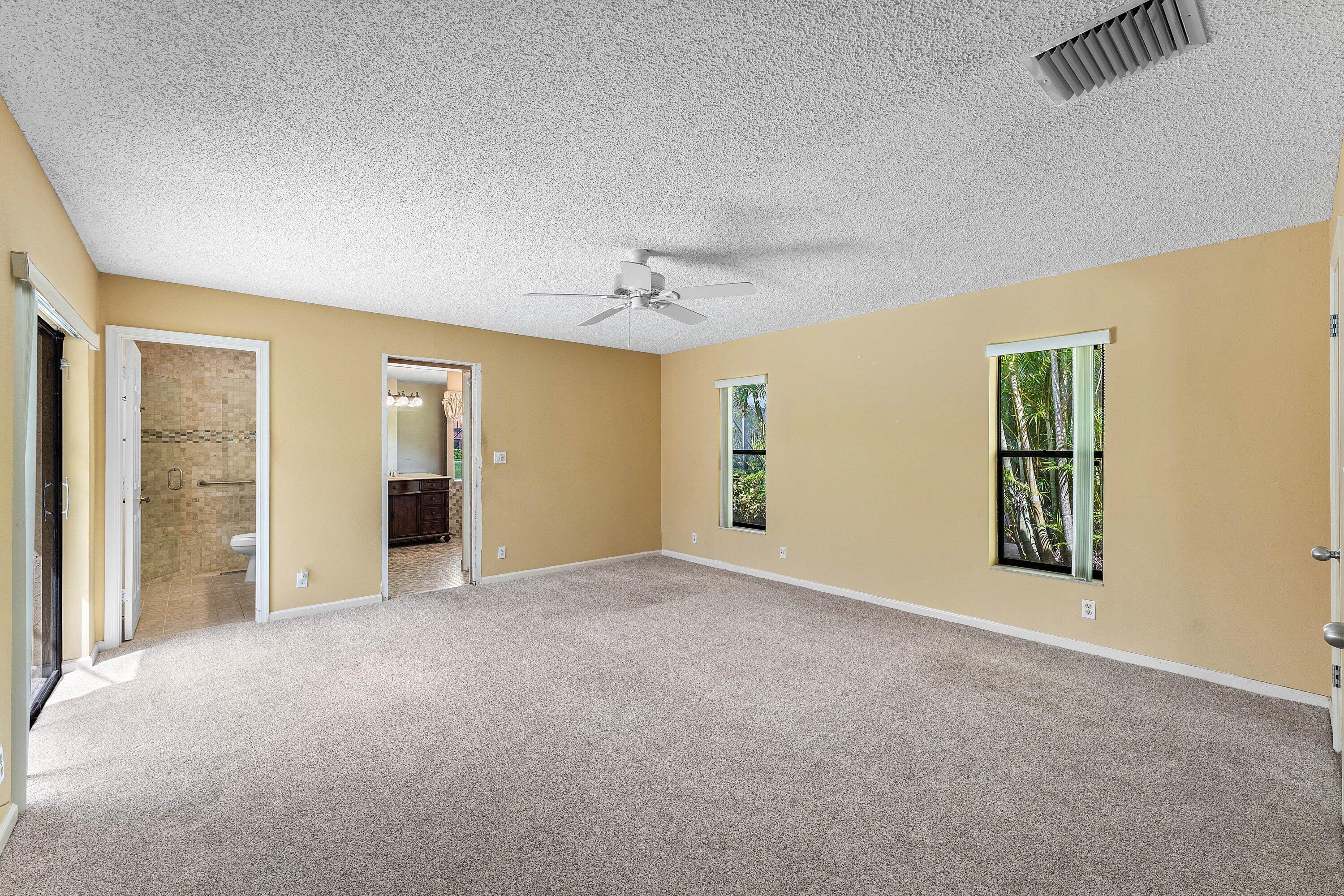 10775 Boca Woods Lane Property Photo 19