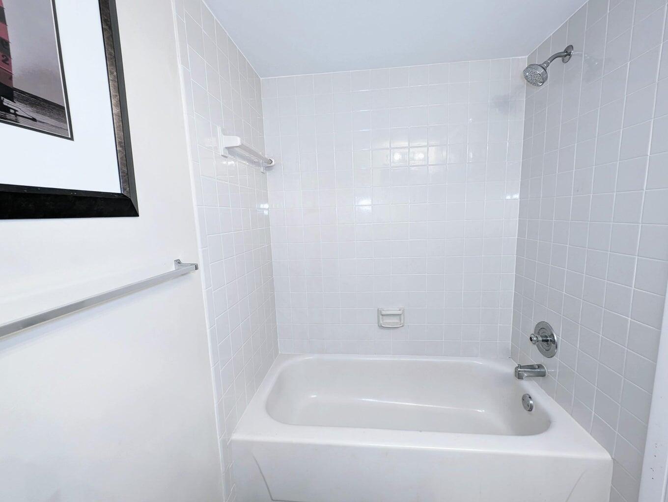 7515 S Oriole Boulevard 203 Property Photo 7