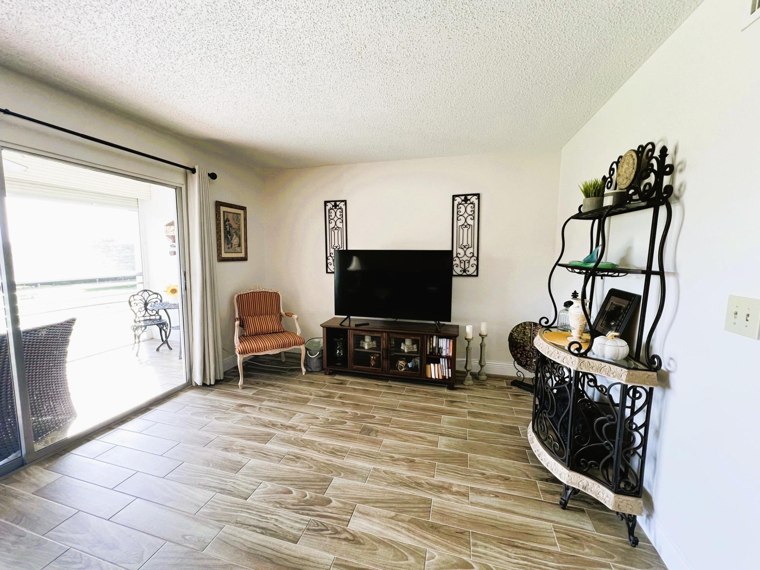3402 Bimini Lane G4 Property Photo 4