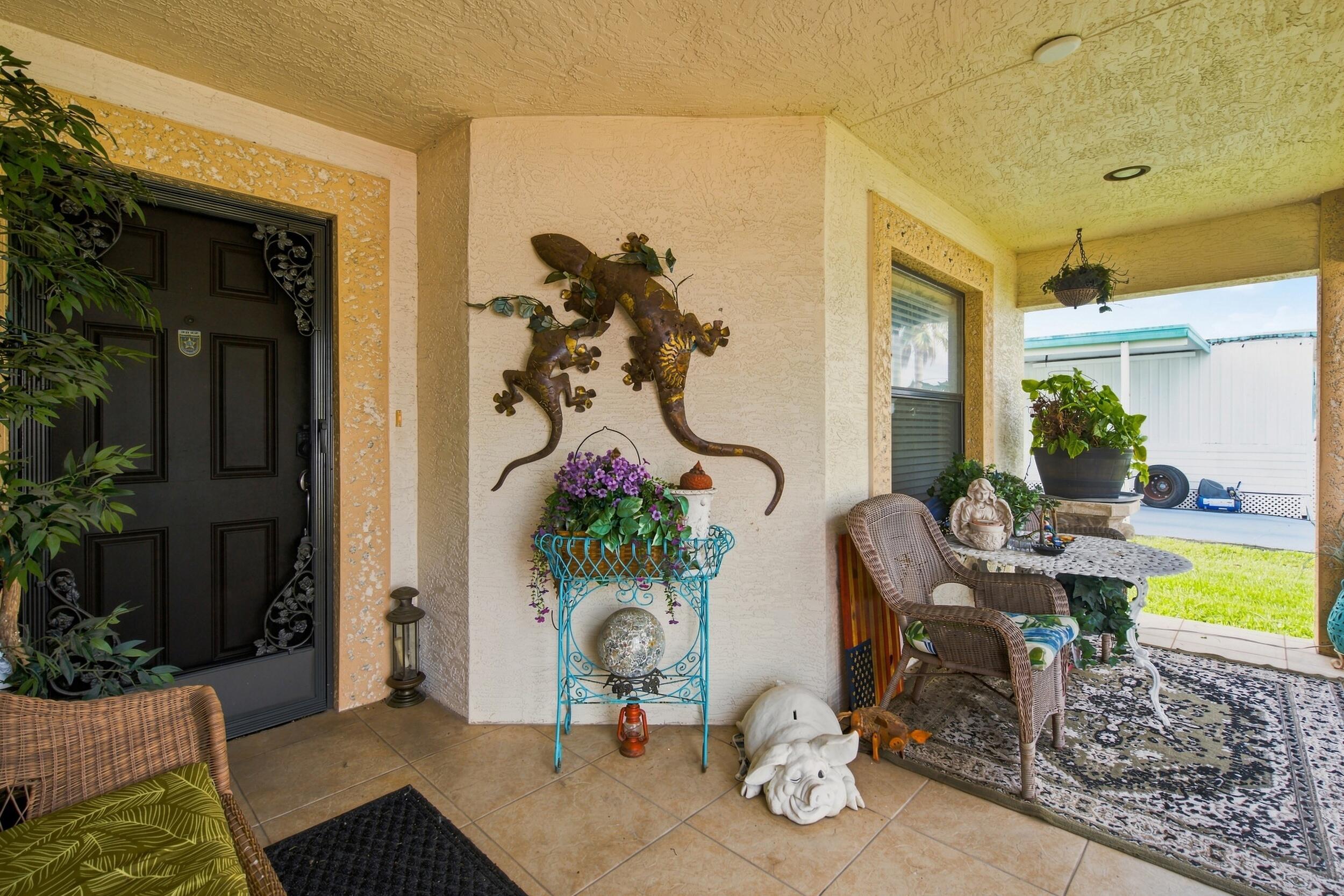 82 Mediterranean Boulevard E Property Photo 4