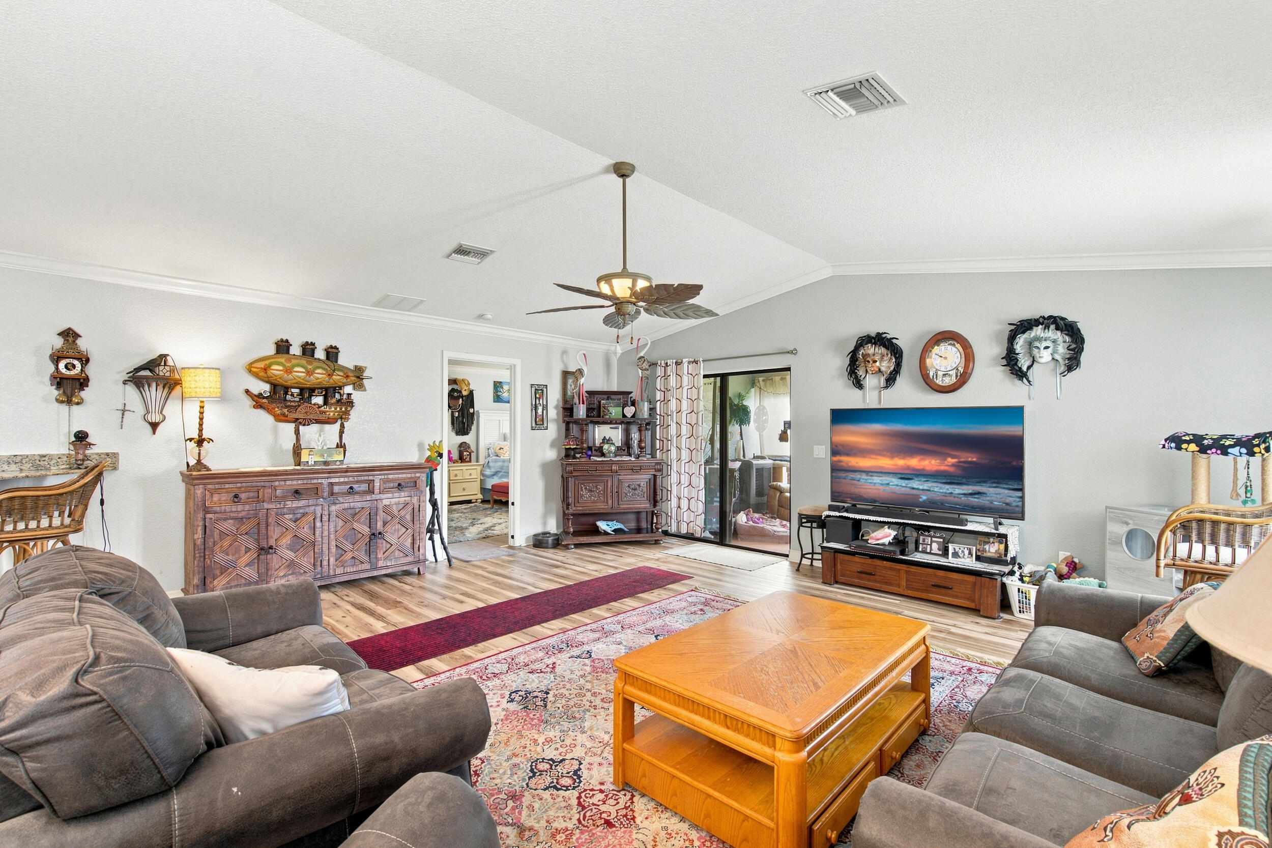 82 Mediterranean Boulevard E Property Photo 17