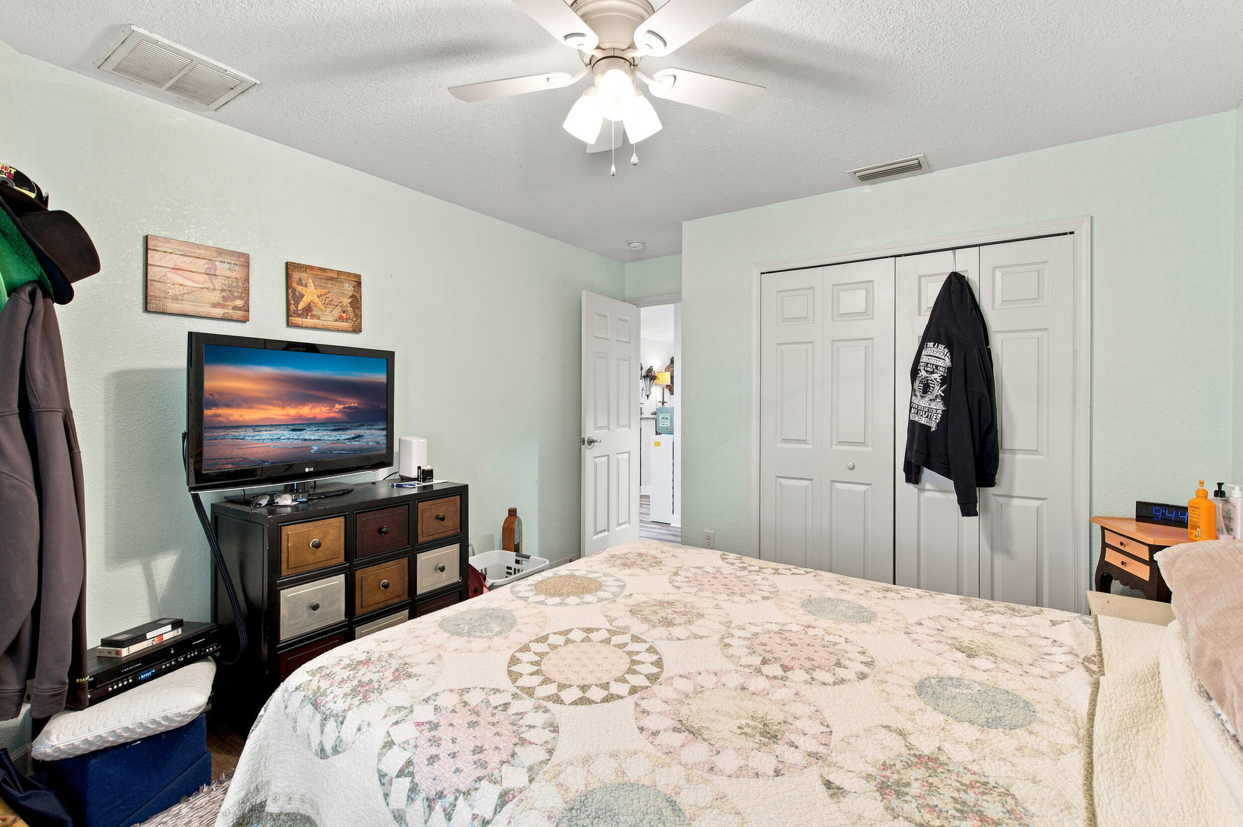 82 Mediterranean Boulevard E Property Photo 28