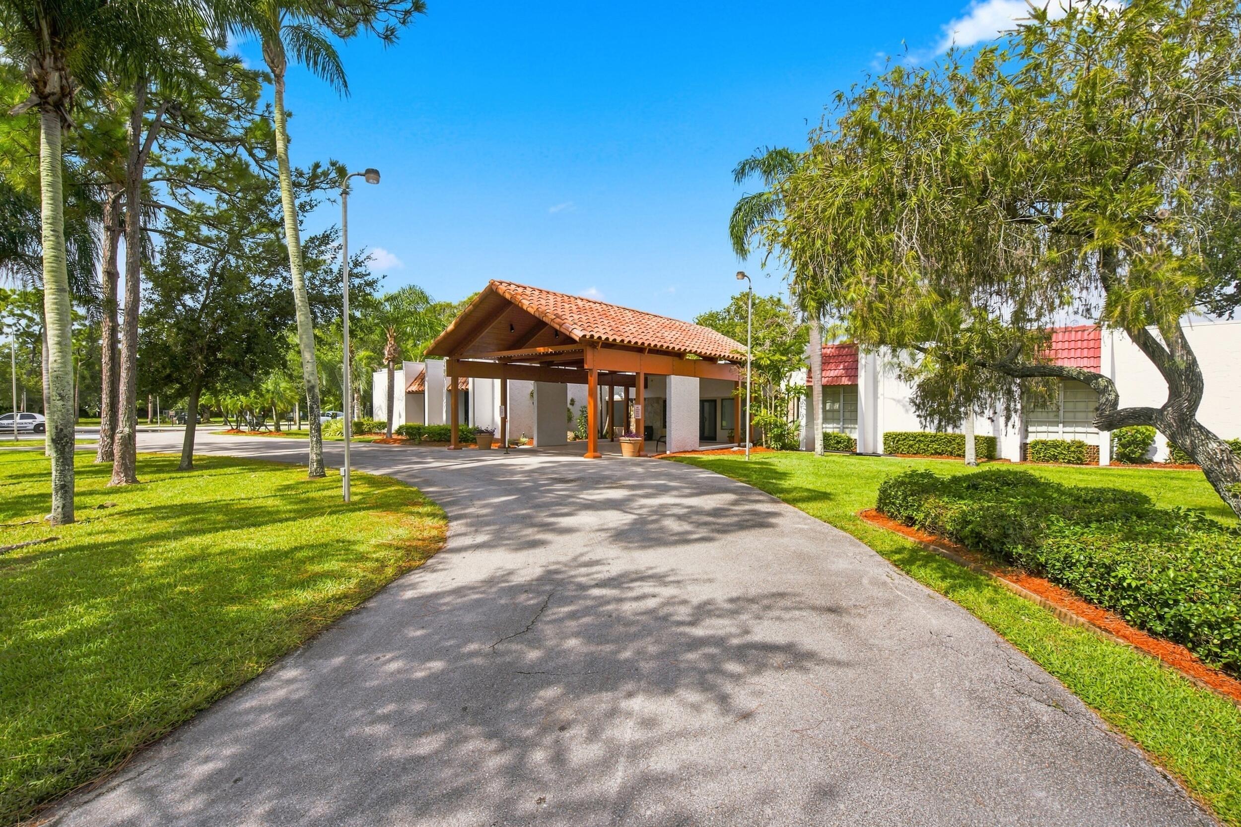 82 Mediterranean Boulevard E Property Photo 43