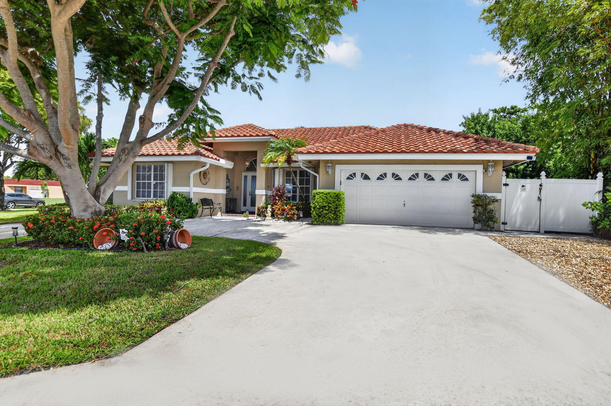 703 Avocet Road Property Photo 3