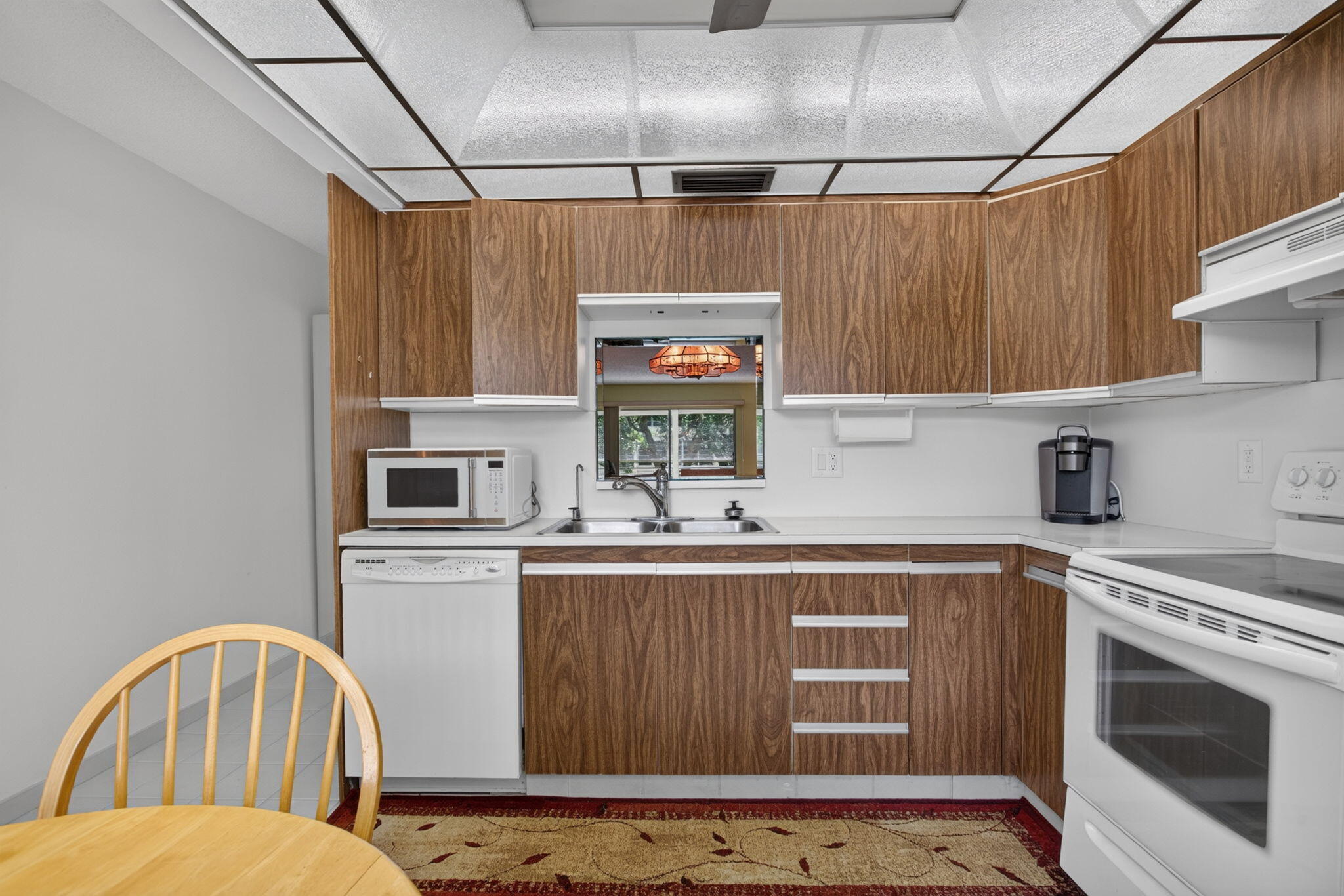 2201 Lucaya Bend M2 Property Photo 5