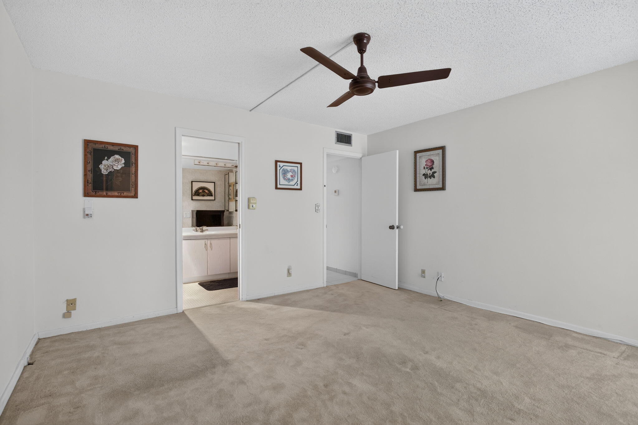2201 Lucaya Bend M2 Property Photo 20