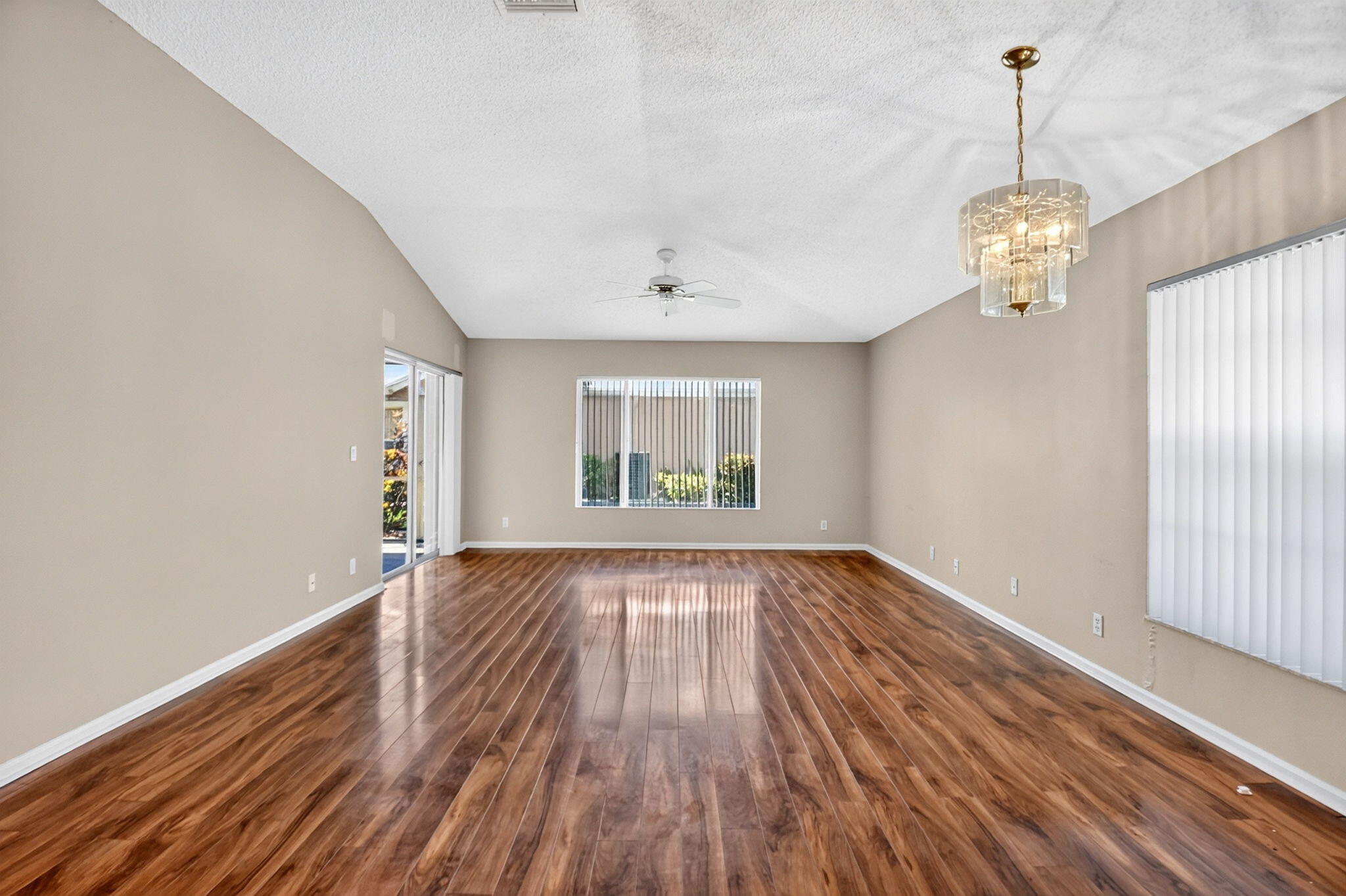 8410 Cargill Point Point Property Photo 8