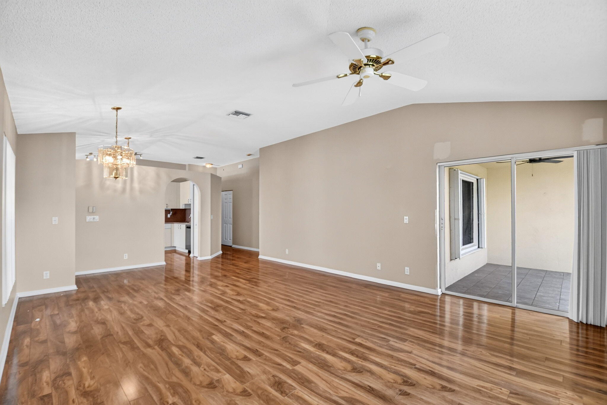 8410 Cargill Point Point Property Photo 11