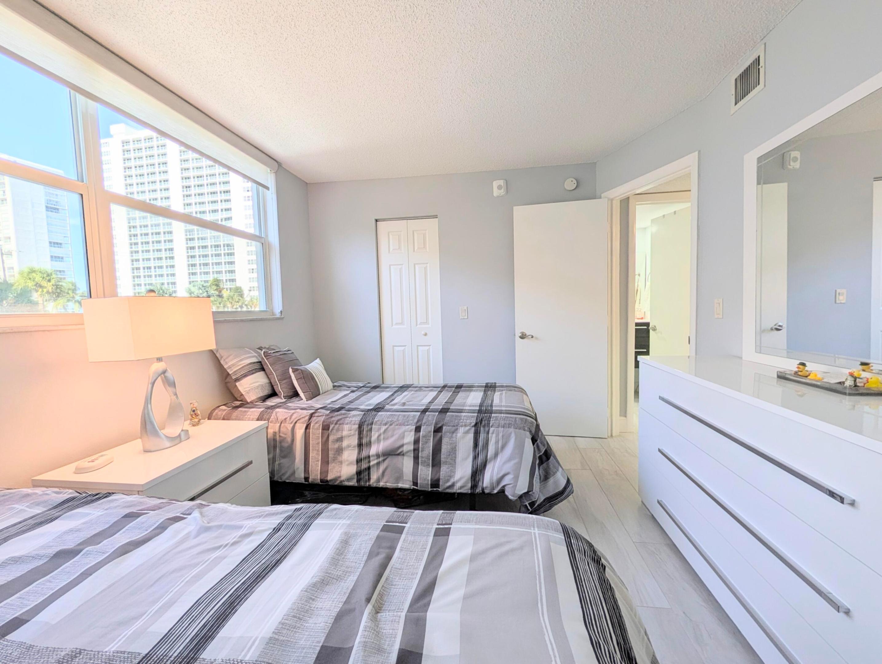 2929 S Ocean Boulevard 2010 Property Photo 11