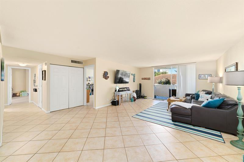 1000 Spanish River Road 2p Property Photo 10