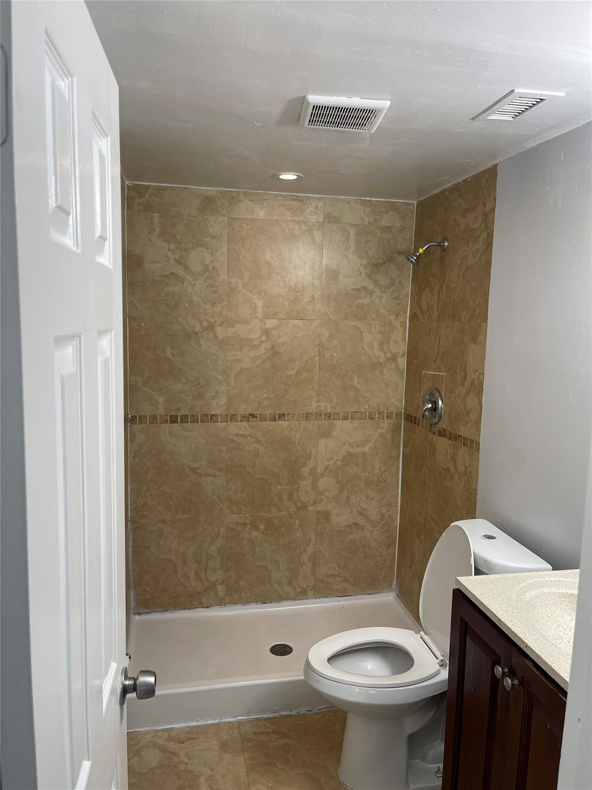8843 Springtree Lakes Drive Property Photo 12